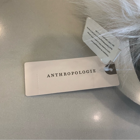 ANTHROPOLOGIE Fluffy Cream Earmuffs - Picture 6 of 7